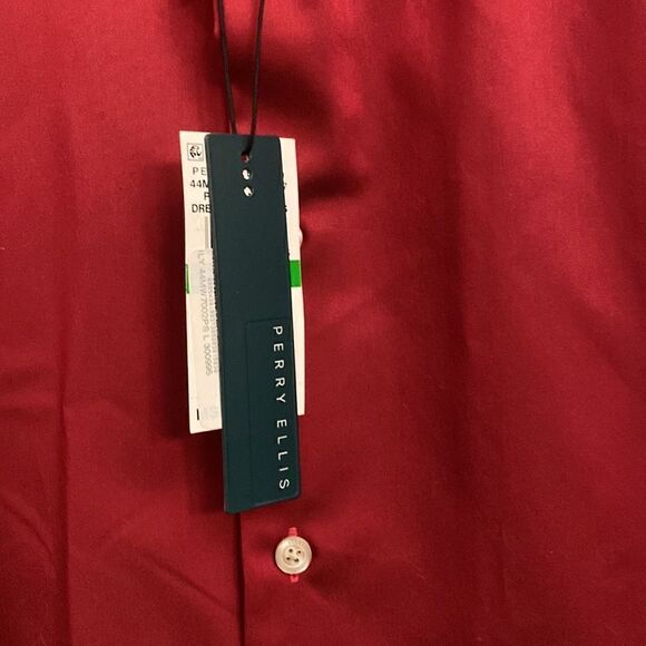 ❤️ PERRY ELLIS RED BOTTON DOWN LONG SLEEVE NON IRON SIZE L— Not in the 3 for $25 - Picture 2 of 4